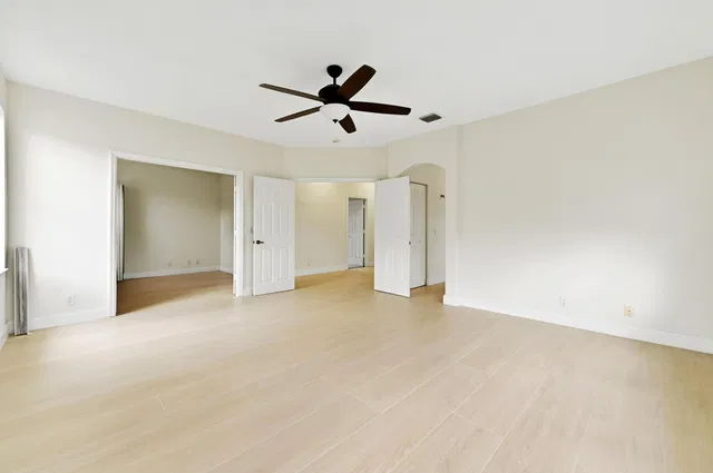  Residence photo 35