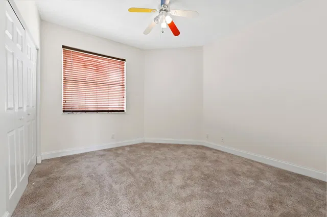  Residence photo 42
