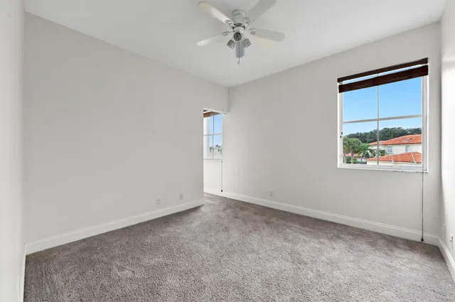  Residence photo 45