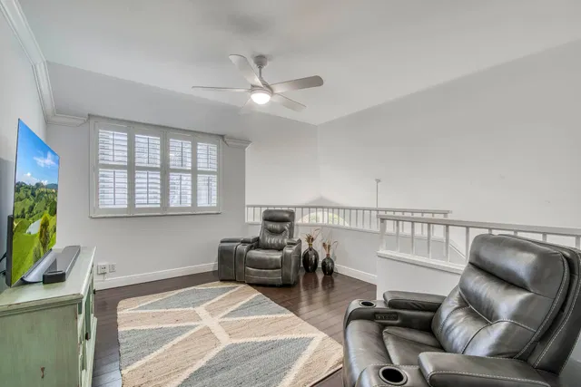  Residence photo 28