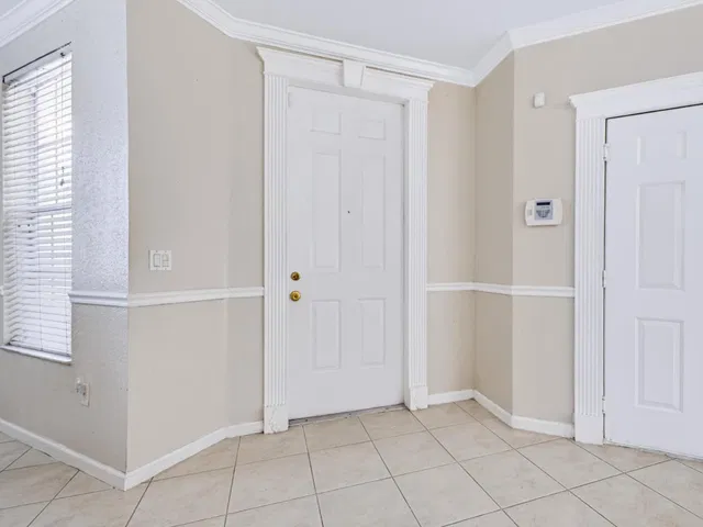 Residence photo 4