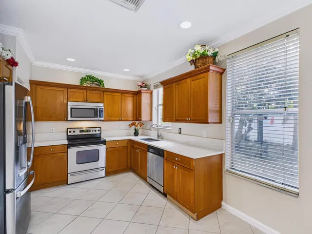 Residence photo 16