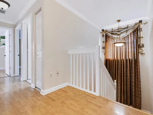 Residence photo 19