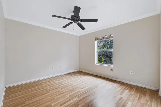 Residence photo 20