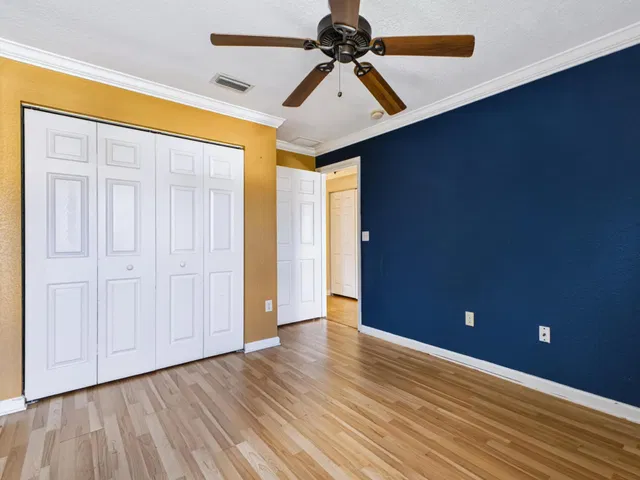 Residence photo 25