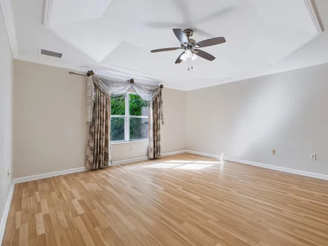 Residence photo 31