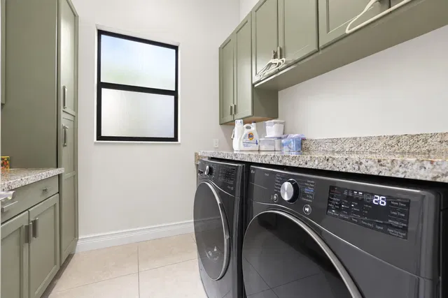  Residence photo 45