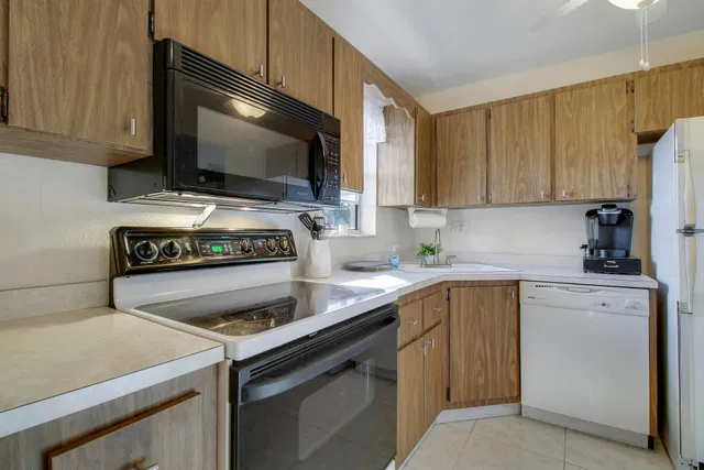  Unit C photo 6
