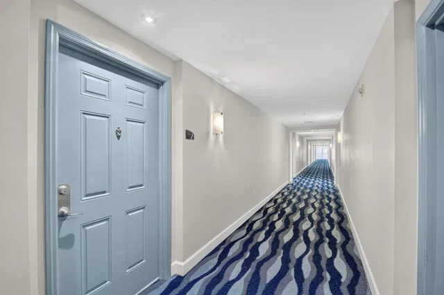 Boynton Beach Club Unit 1403 photo 5