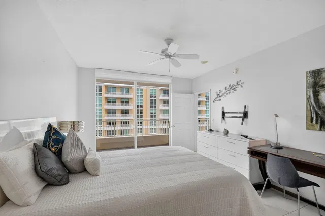 Boynton Beach Club Unit 1403 photo 15