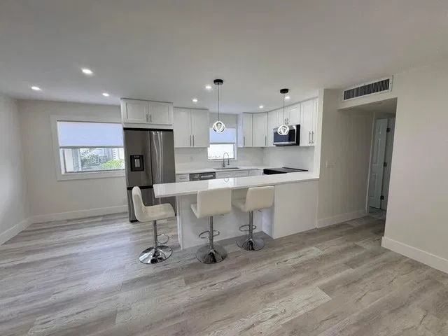 Unit C photo 7