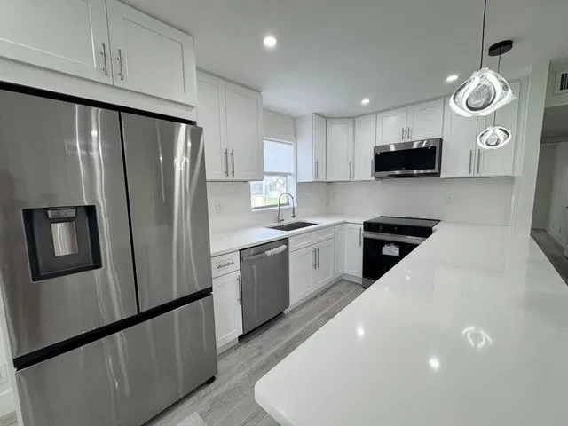 Unit C photo 18