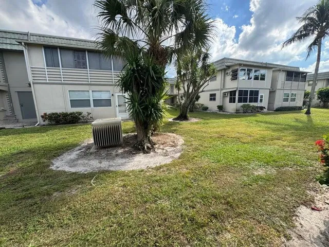 Unit C photo 23