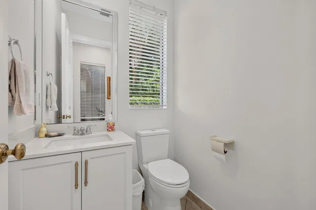 Residence photo 18