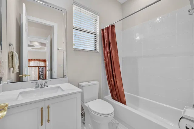 Residence photo 32