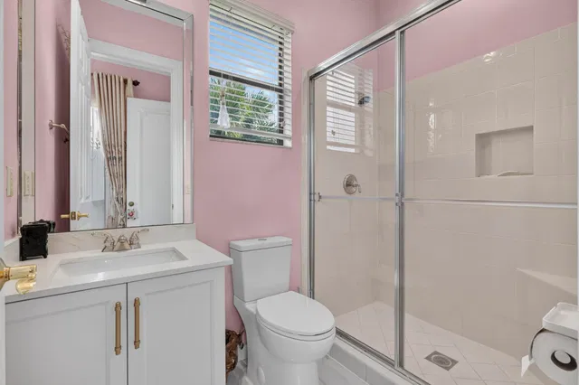 Residence photo 38