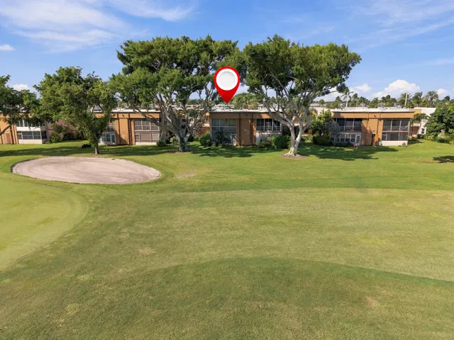 Residence photo 2