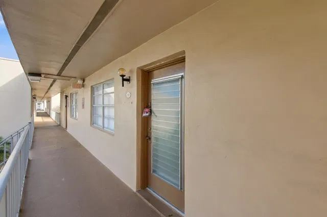 Residence photo 5