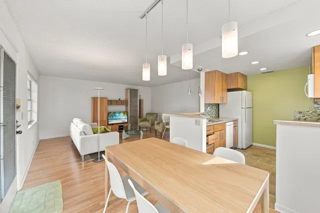 Residence photo 11