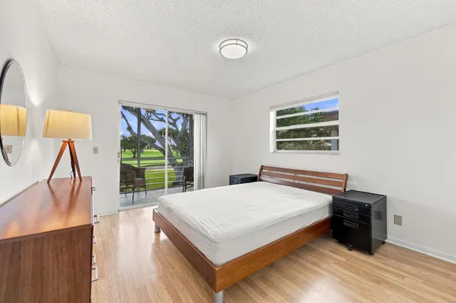 Residence photo 18