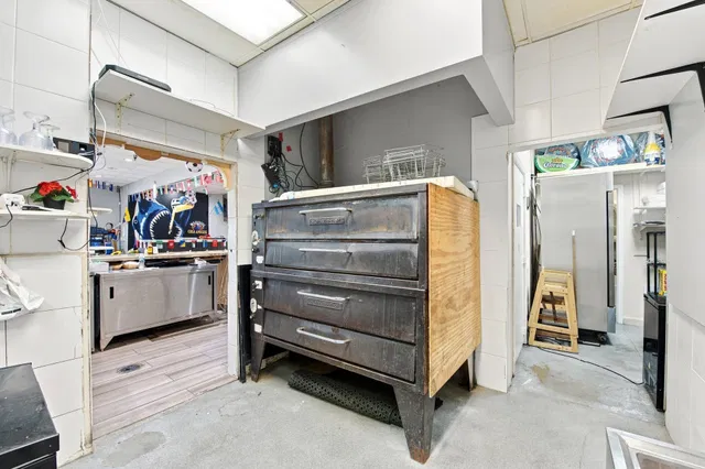  Unit 110 photo 18