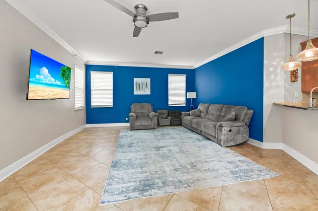  Residence photo 15