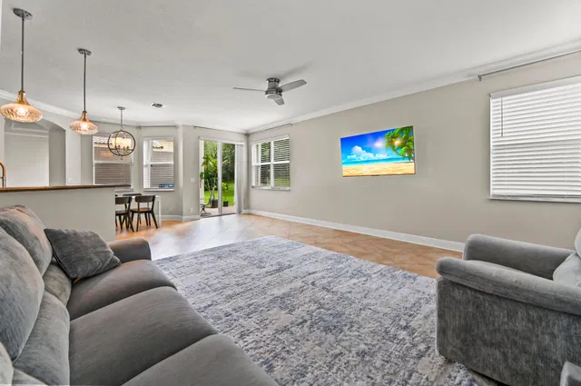  Residence photo 16