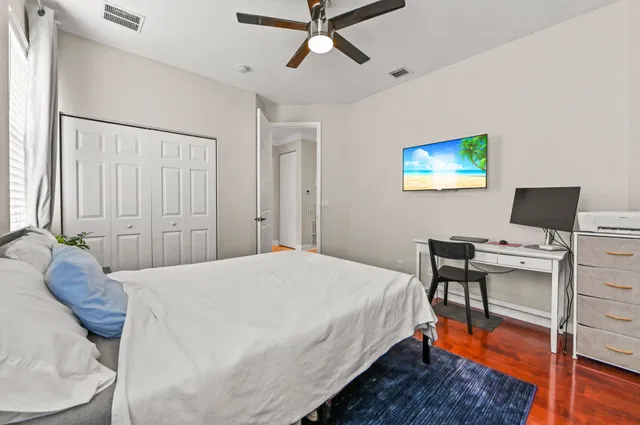  Residence photo 24