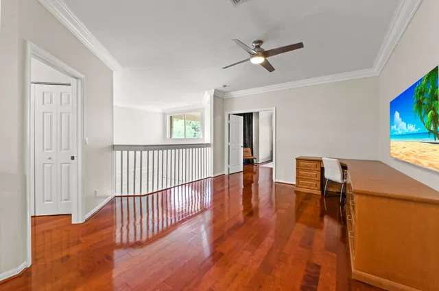 Residence photo 26