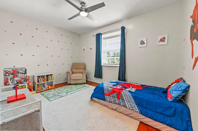  Residence photo 30