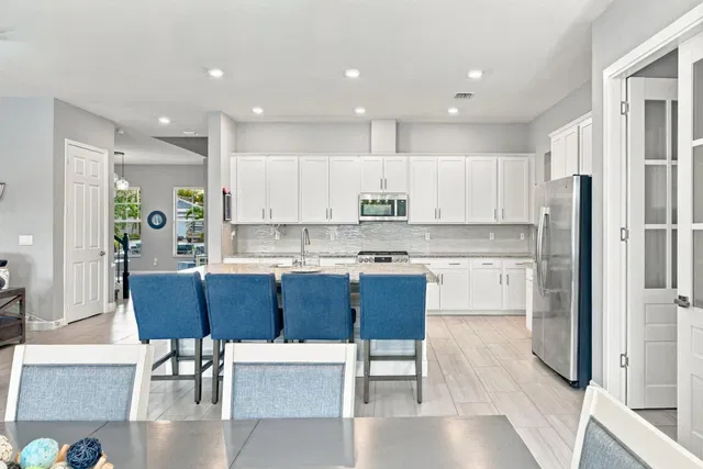  Residence photo 10