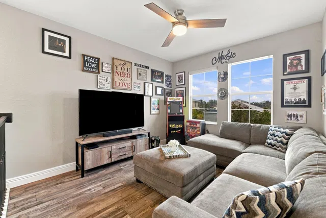  Residence photo 23