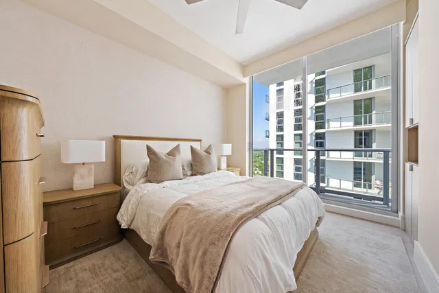 Nautilus 220 Unit 1402 photo 23