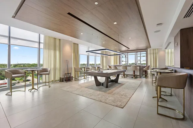 Nautilus 220 Unit 1402 photo 49