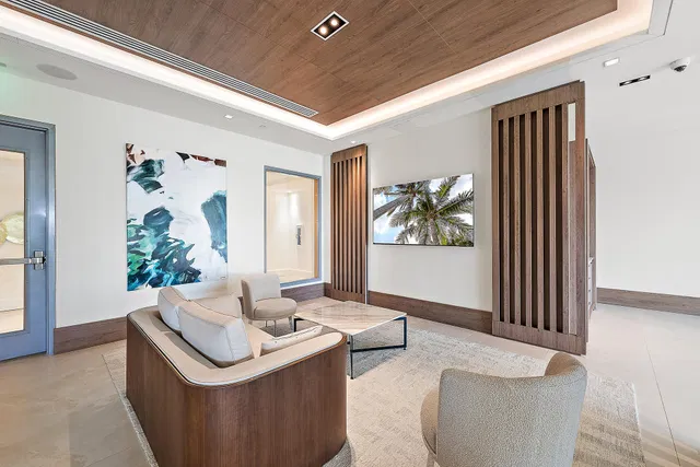 Nautilus 220 Unit 1402 photo 64