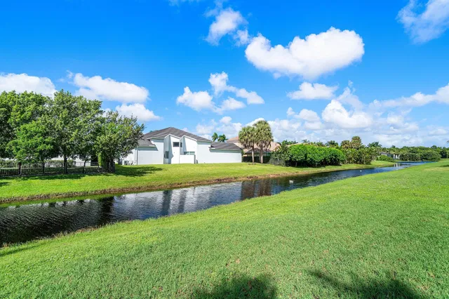 St. Andrews Country Club Residence photo 40