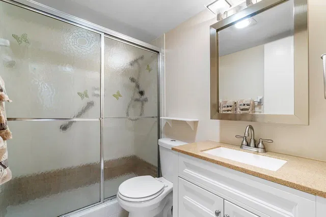Unit 408 photo 15