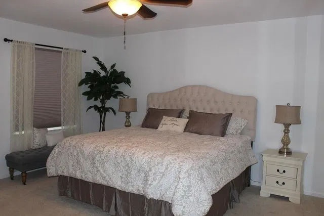 Residence photo 18