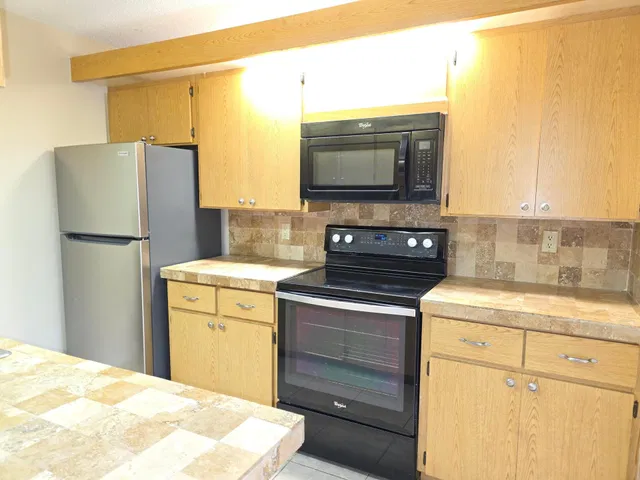 Residence photo 3