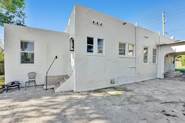 West Palm Beach Residence photo 32