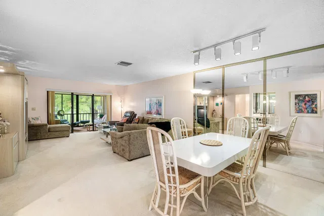 Boca Lago Country Club Homes Unit D photo 4