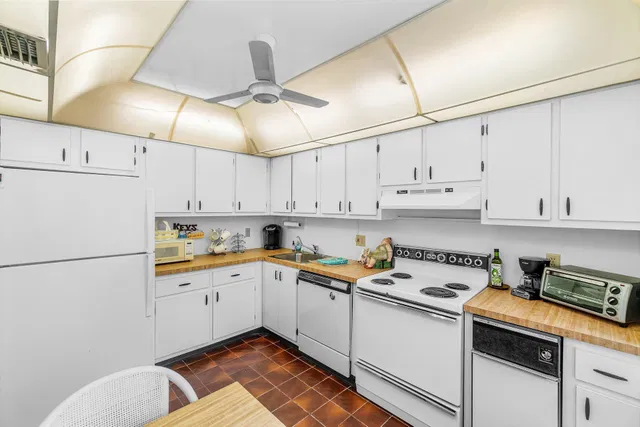 Boca Lago Country Club Homes Unit D photo 16