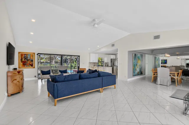 Residence photo 10