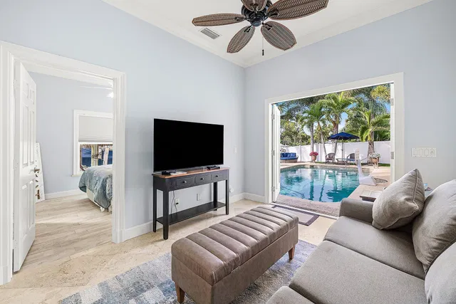 Residence photo 41