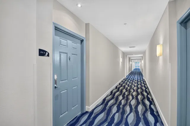Unit 1604 photo 9