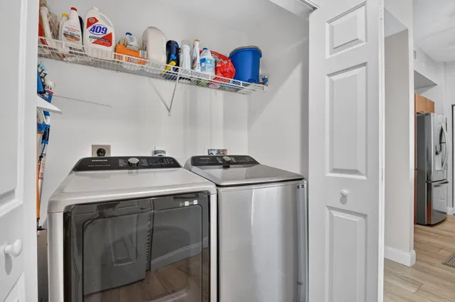 Unit 1604 photo 13