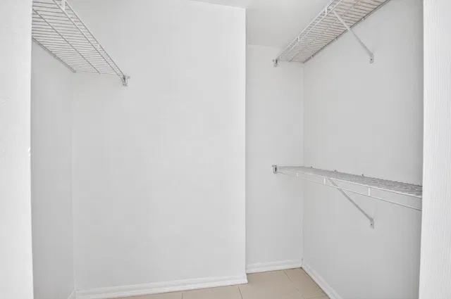 Unit 1604 photo 35
