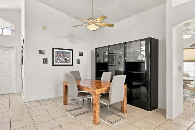 Residence photo 10