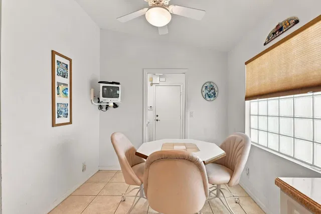 Residence photo 20