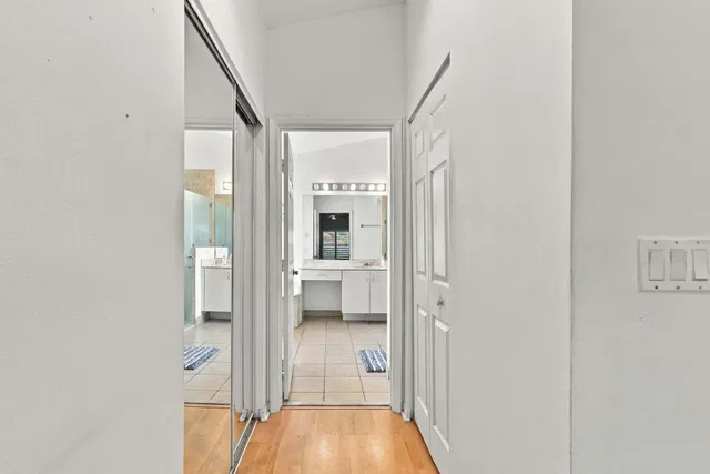 Residence photo 31